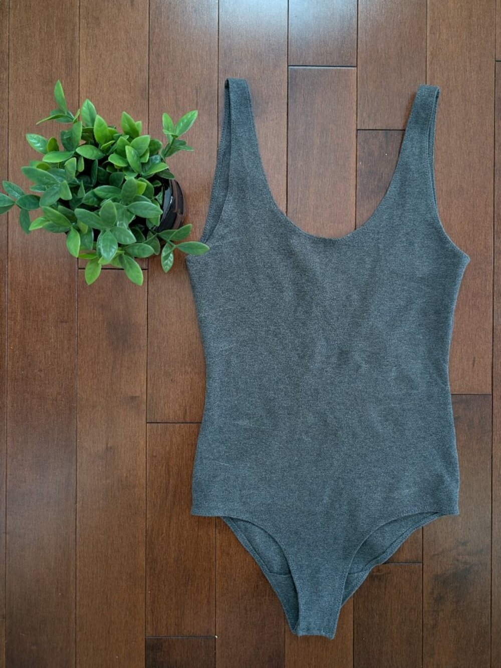 WILFRED FREE SCOOP NECK BODYSUIT